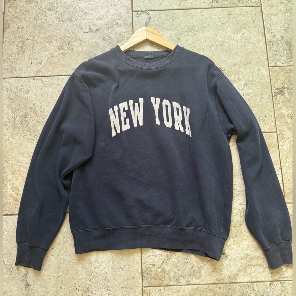 Brandy Melville New York Crewneck